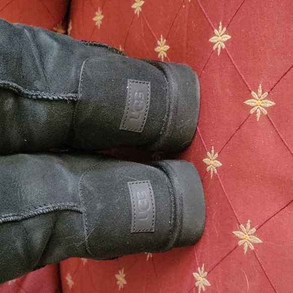 Uggs Tall size 8 - Picture 3 of 4